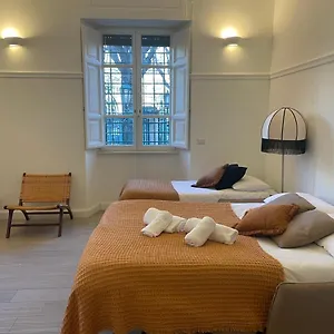 Apartment Marcantonio Rome: Colosseum For Groups, Rome